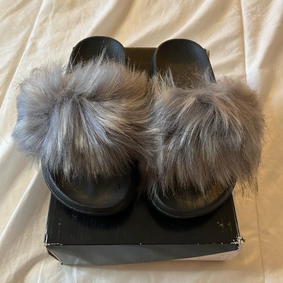 Shoes - Fur Black and Grey slides size 8 women men kids